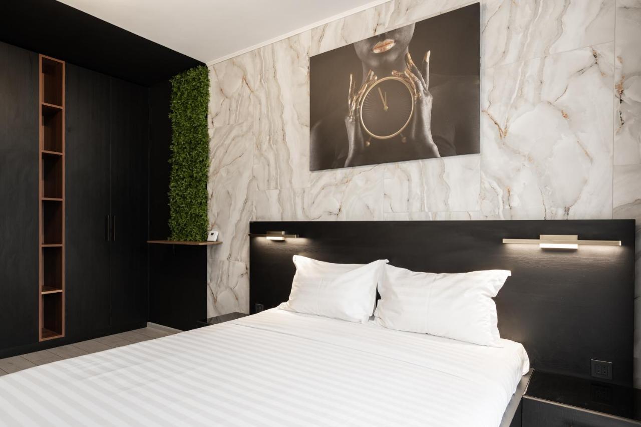 Milano Studio With Terrace And Panoramic View Braşov Esterno foto