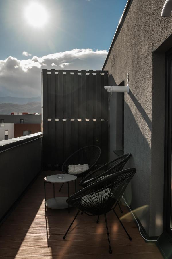 Milano Studio With Terrace And Panoramic View Braşov Esterno foto